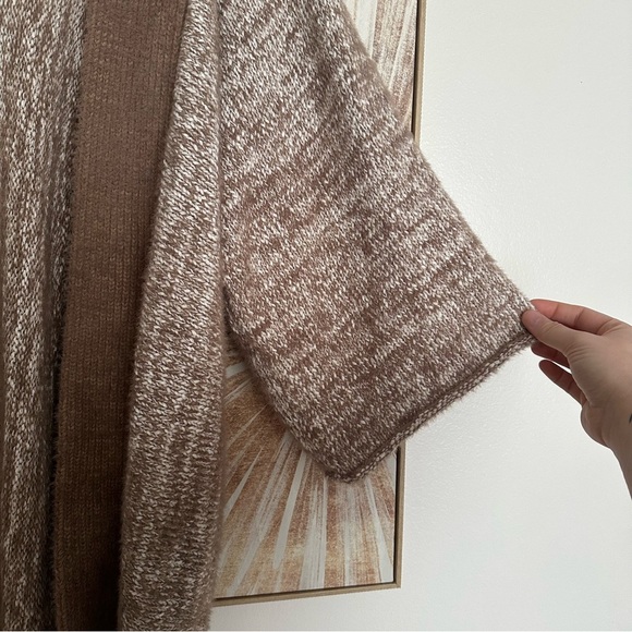By Anthropologie Short Sleeve Oversized Slouchy Cardigan M/L - Picture 2 of 6